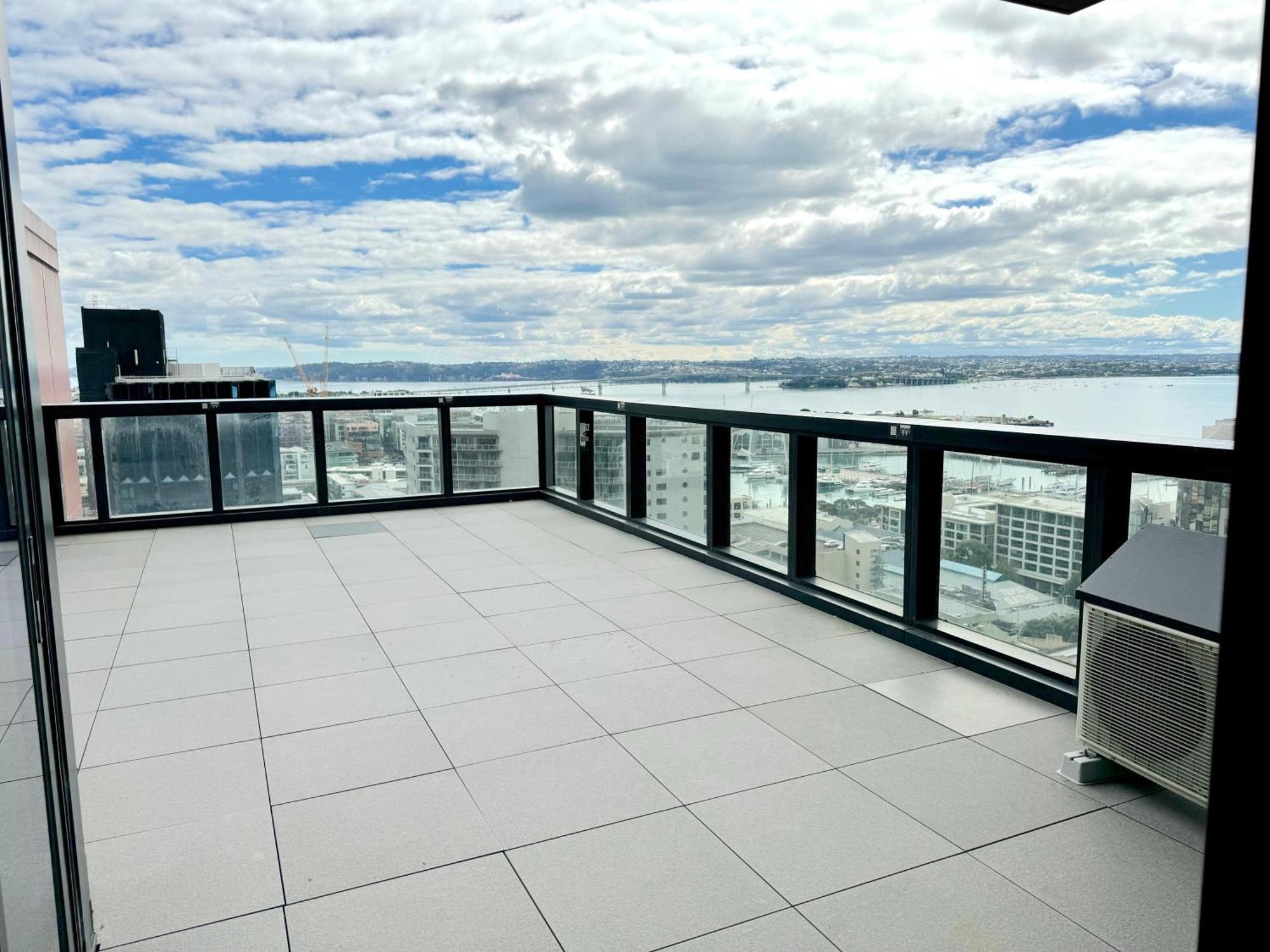 Magnificent Skytower, Sea, Habour View In Cbd Διαμέρισμα Όκλαντ Εξωτερικό φωτογραφία
